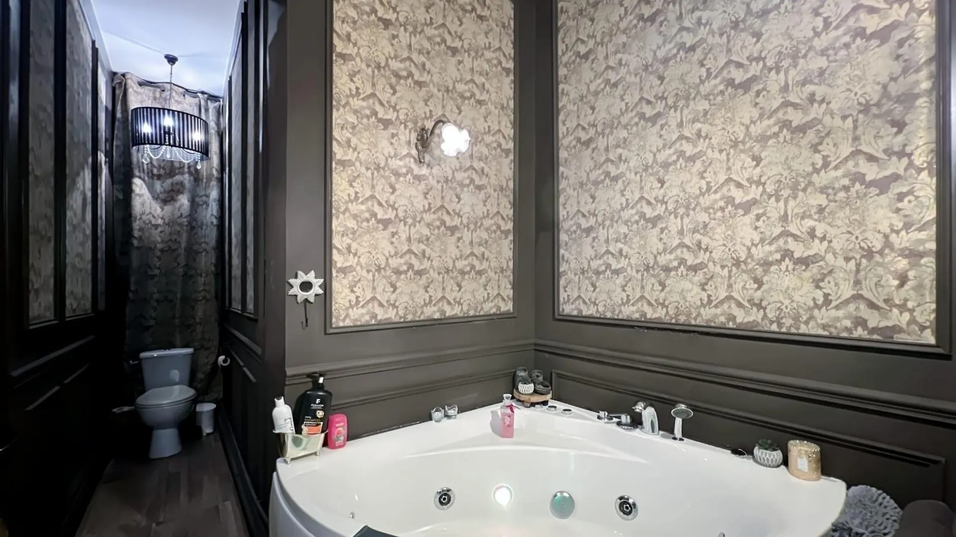 Apartment Charming In The Heart Of *